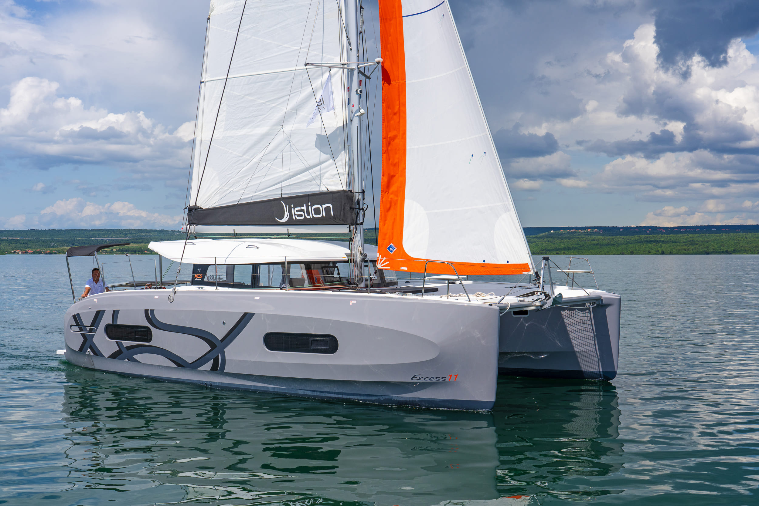 First Glimpse photo 1